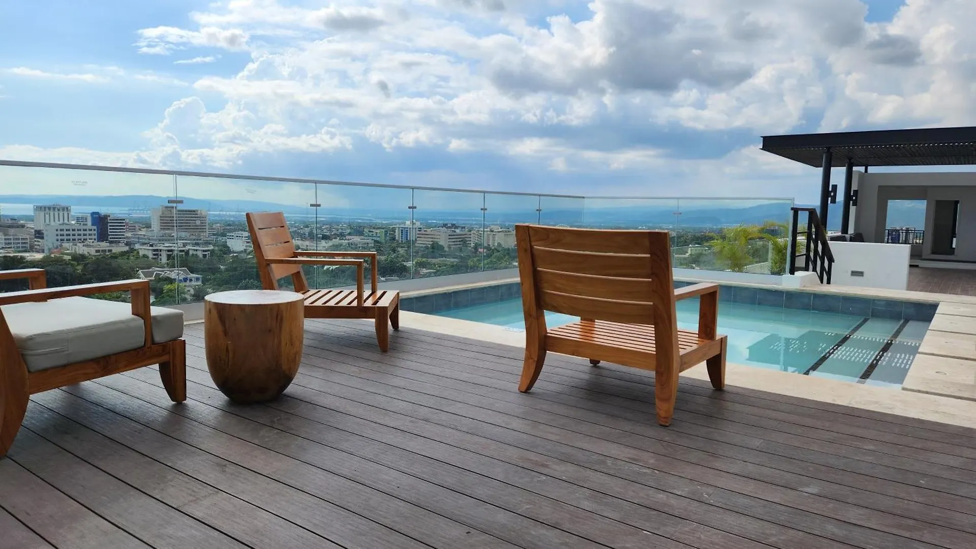 The Executive - Unique Hypermodern Condo Kingston 0*,  Jamaica